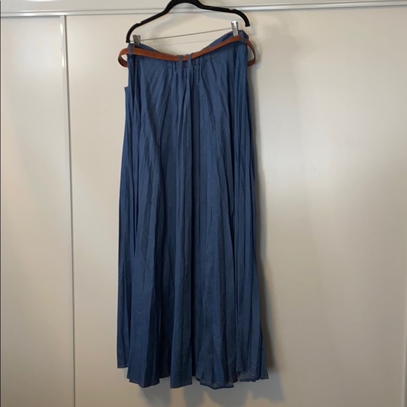 Pleated Jean Skirt - Picture 3 of 3